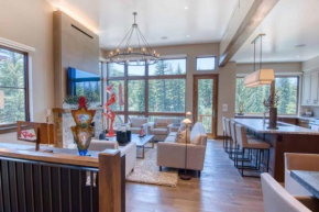 Riverfront Townhome 19 by East West Hospitality